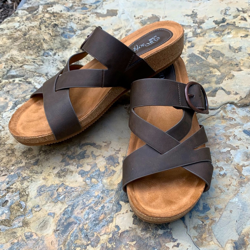 Eurosofft by Sofft brown womens sandals